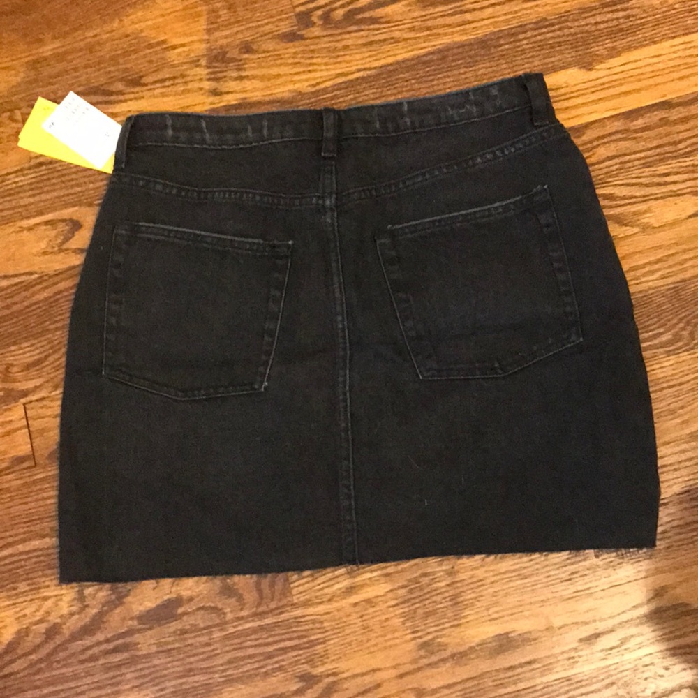 NWT H&M Black Denim Skirt - Picture 3 of 3